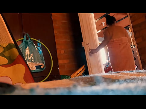 ❤️ Mi tío me sigue hasta la ducha, me folla mientras me ducho ❤️ Video de sexo en es.drpornofilme.ru ❌️