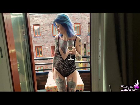 ❤️ Tremenda chica chupando con ganas y follando apasionadamente bajo el cielo abierto ❤️ Video de sexo en es.drpornofilme.ru ❌️